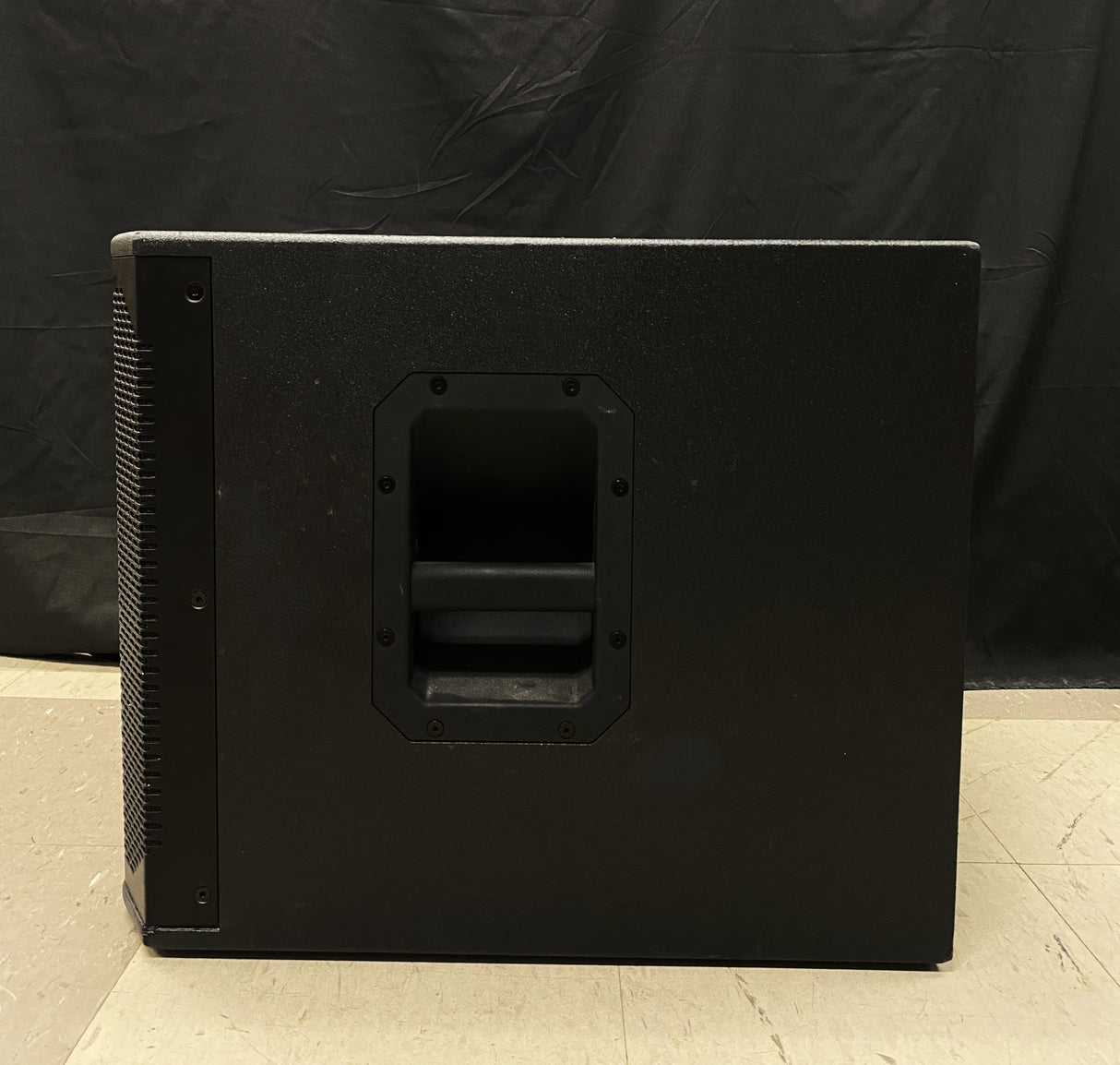 EV EKX-15SP 15″ 1300W Powered Subwoofer