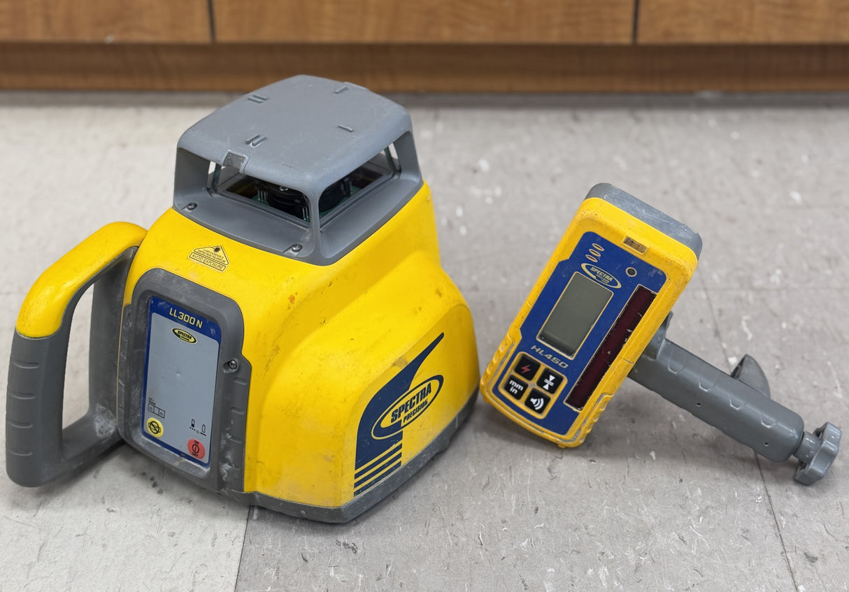 Spectra Precision LL300N Rotary Laser Level Kit
