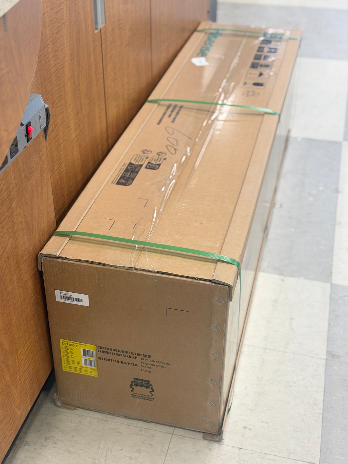 Hisense 100" DLT100-E ALR Fresnel Projection Screen Only